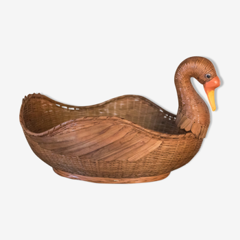 Wicker basket in the shape of a duck