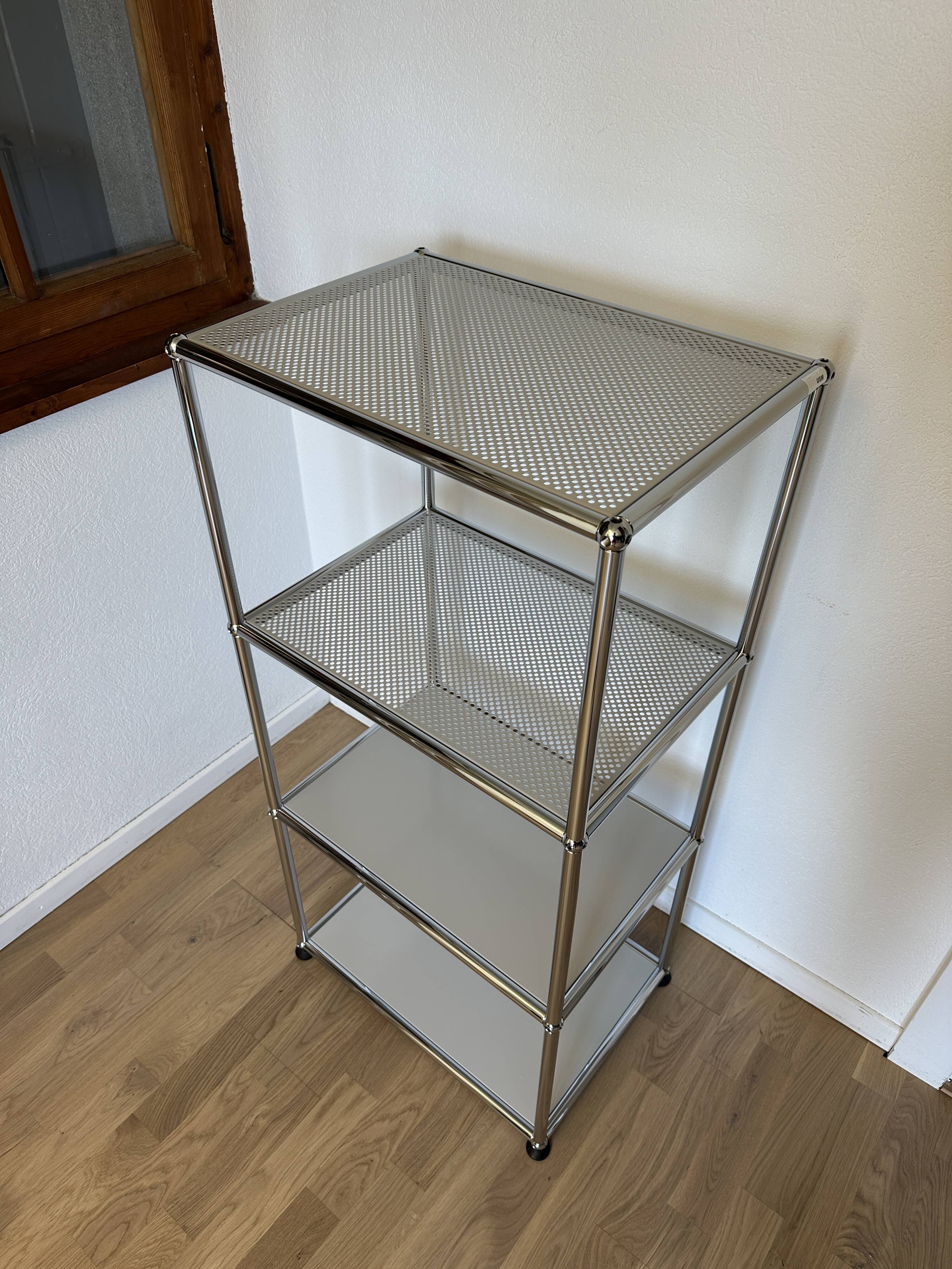USM Haller Shelf in Light Grey