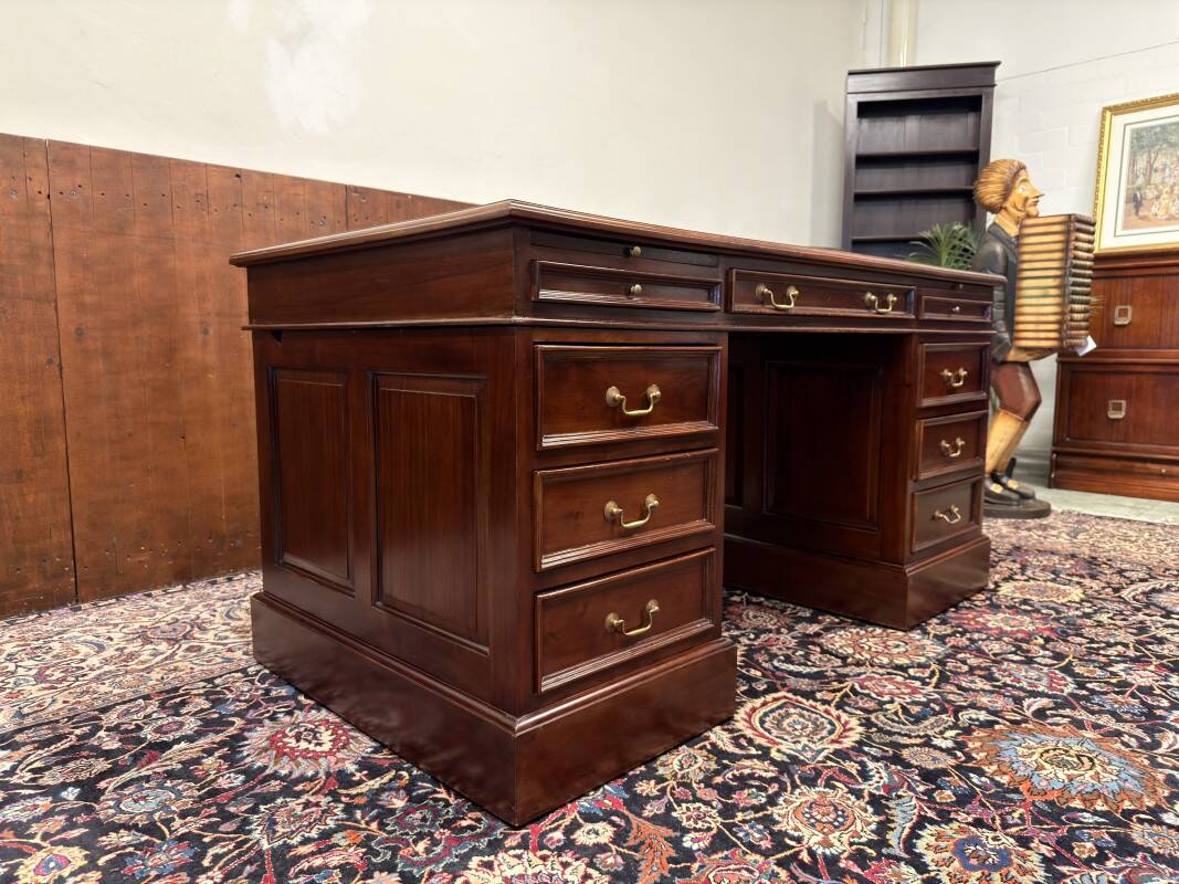 Classic English Desk with Green Leather