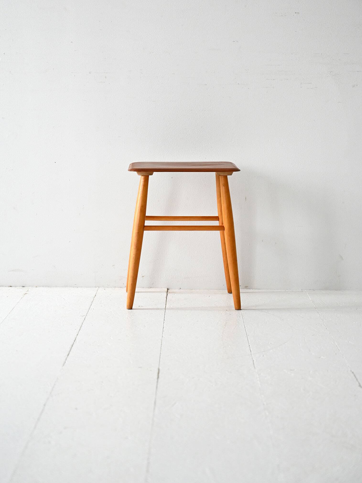 Tabouret Fanett par Ilmari Tapiovaara