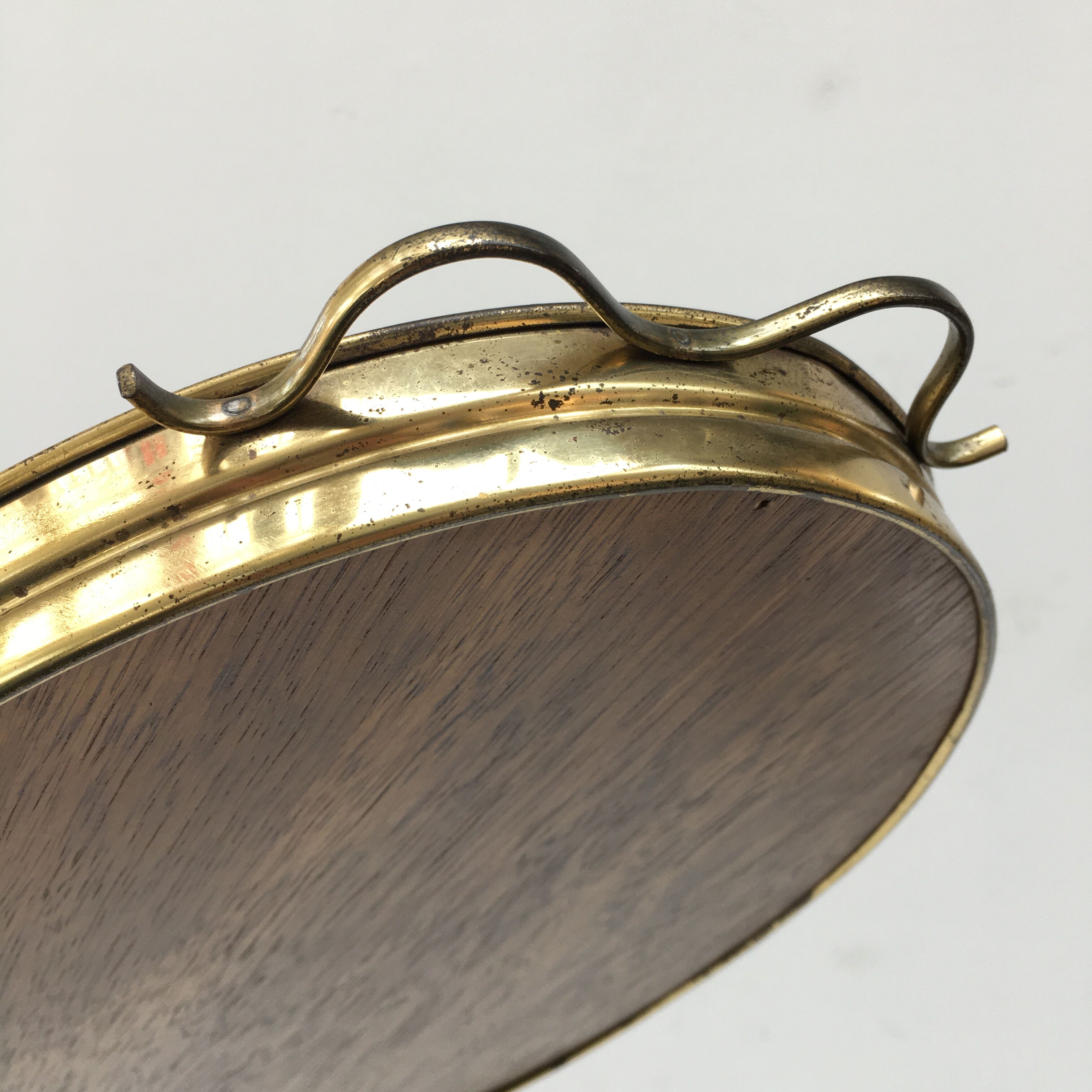 Presentation tray in wood and brass