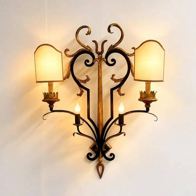 Vintage Florentine Wall Sconce XL in Forged Iron and Painted Sheet Metal – Black and Gold, 1970s