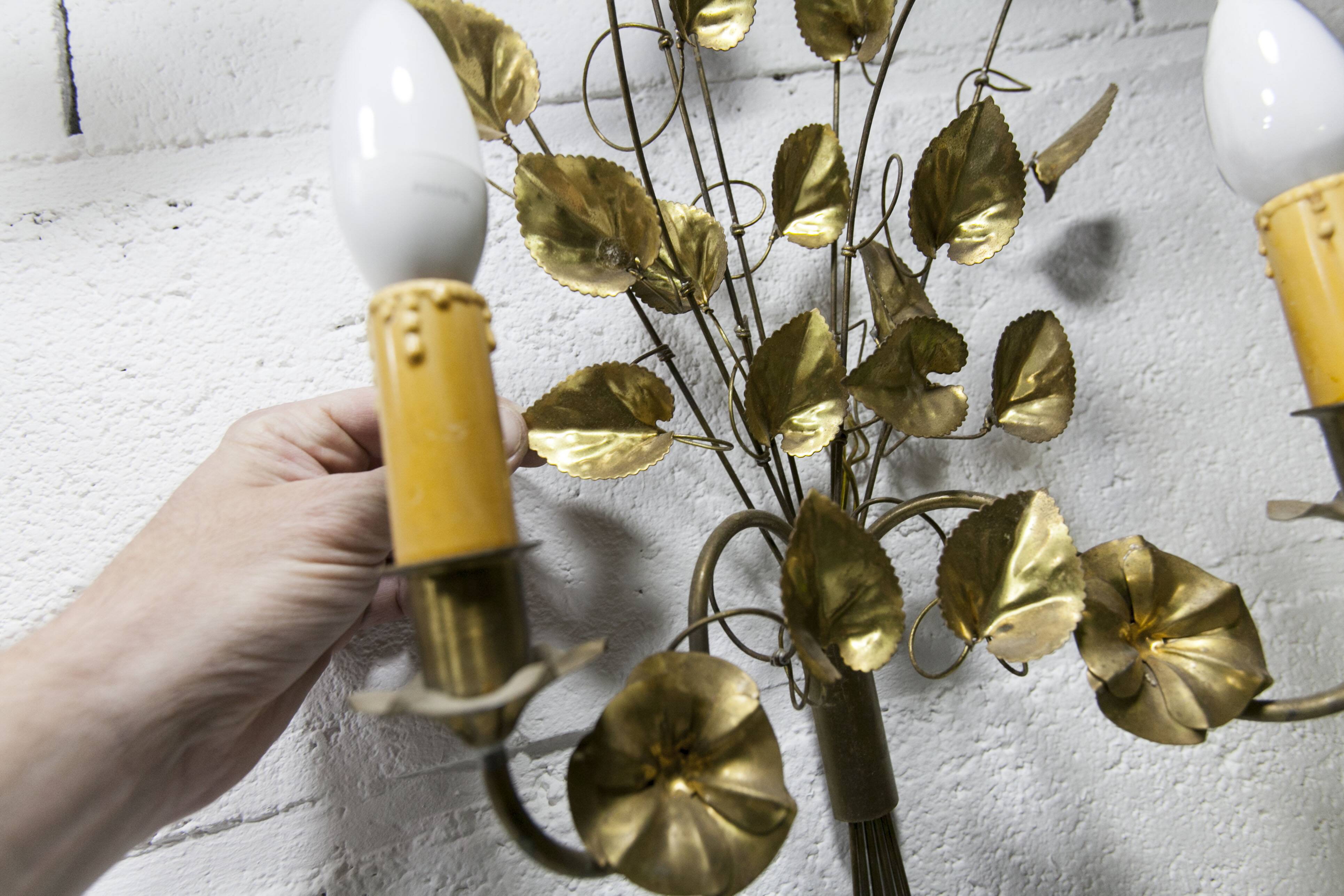 Pair of double flower bouquet sconces in brass 1960