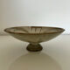 Coupe sur pied moderniste