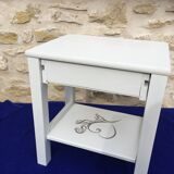 Table de chevet