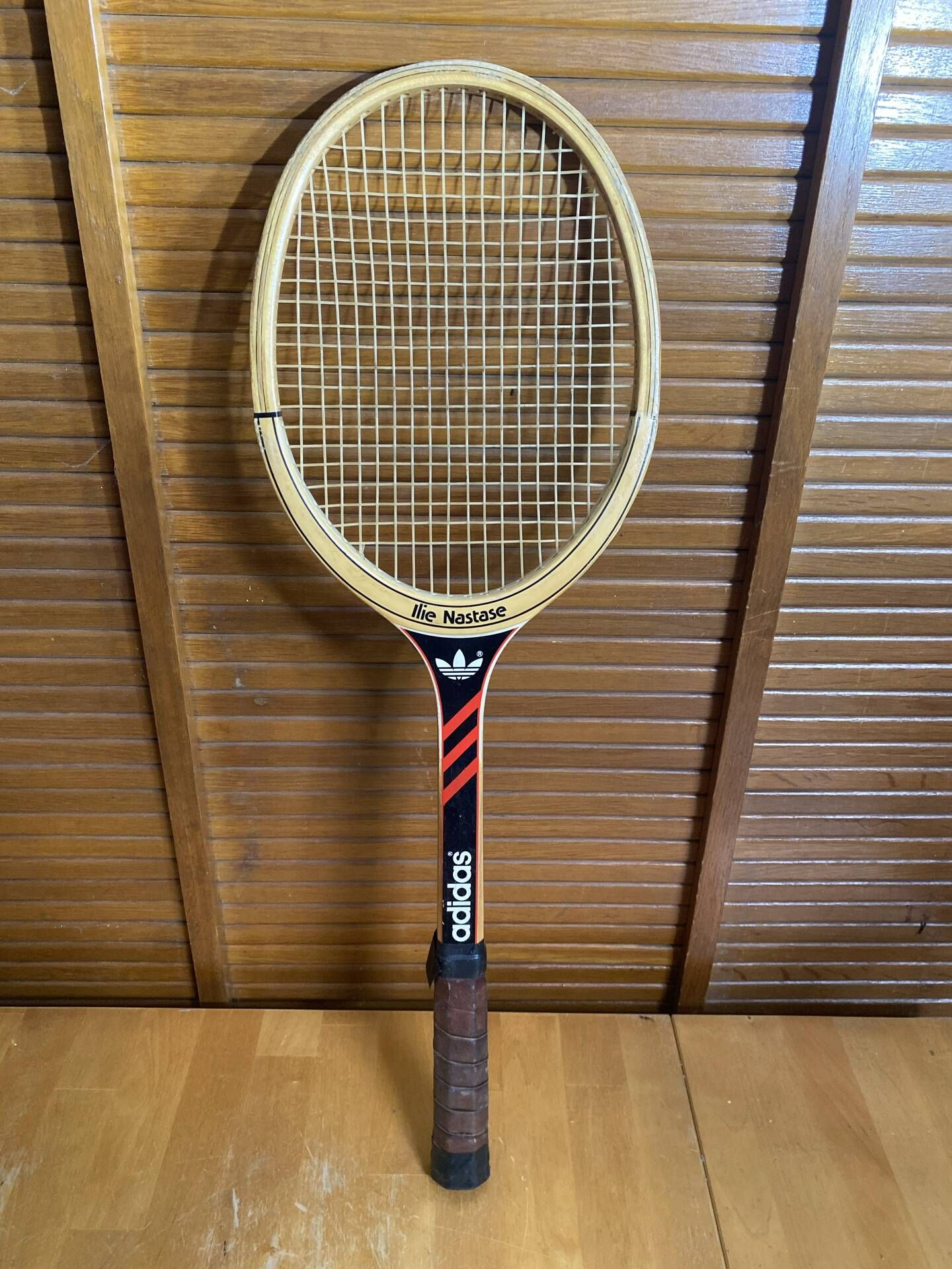 Vintage adidas tennis racket ilie năstase wood + black cover