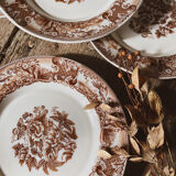 8 assiettes plates