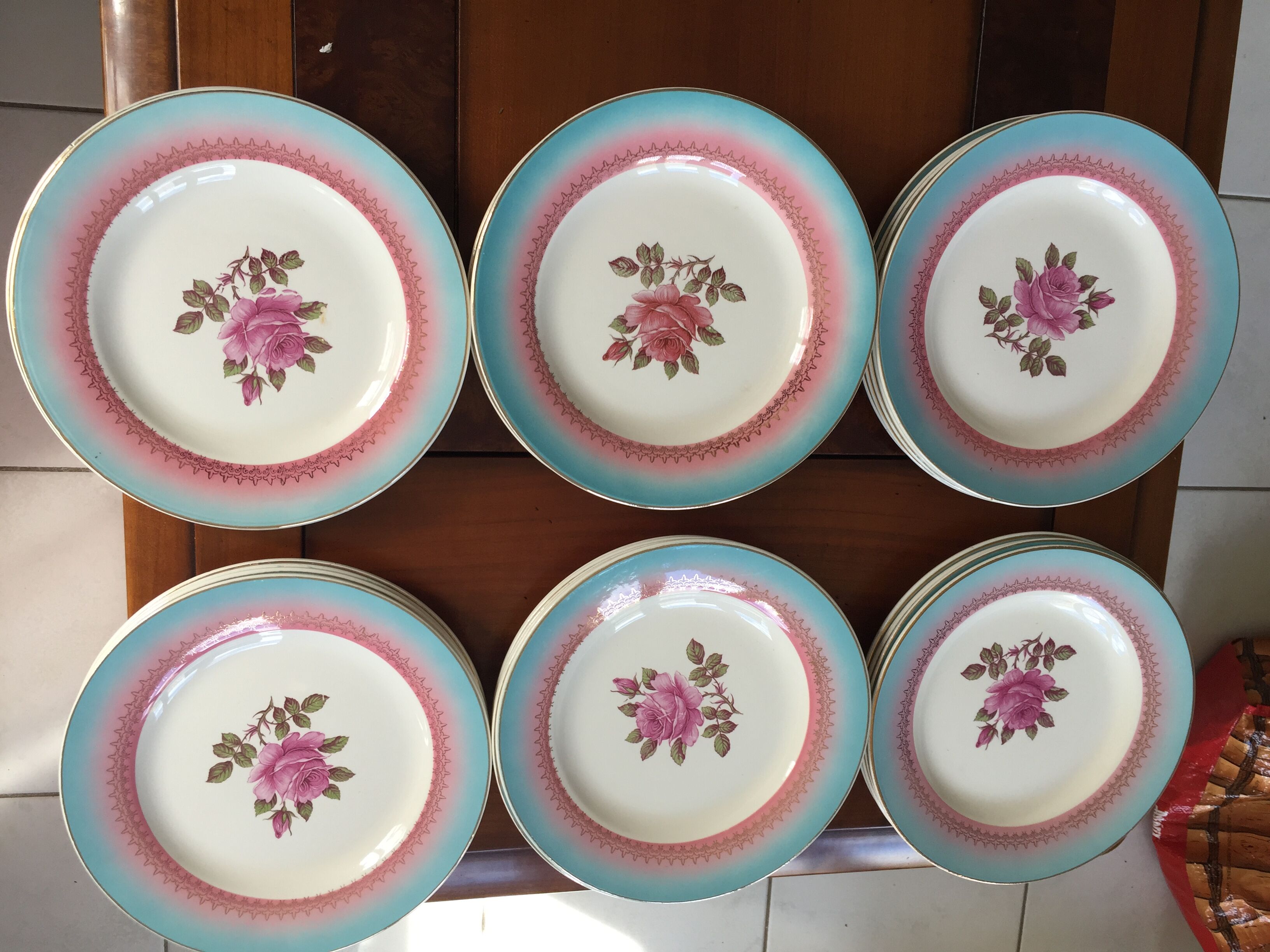 Lot flat plates Vintage Digoin Sarreguemines model Pelleas