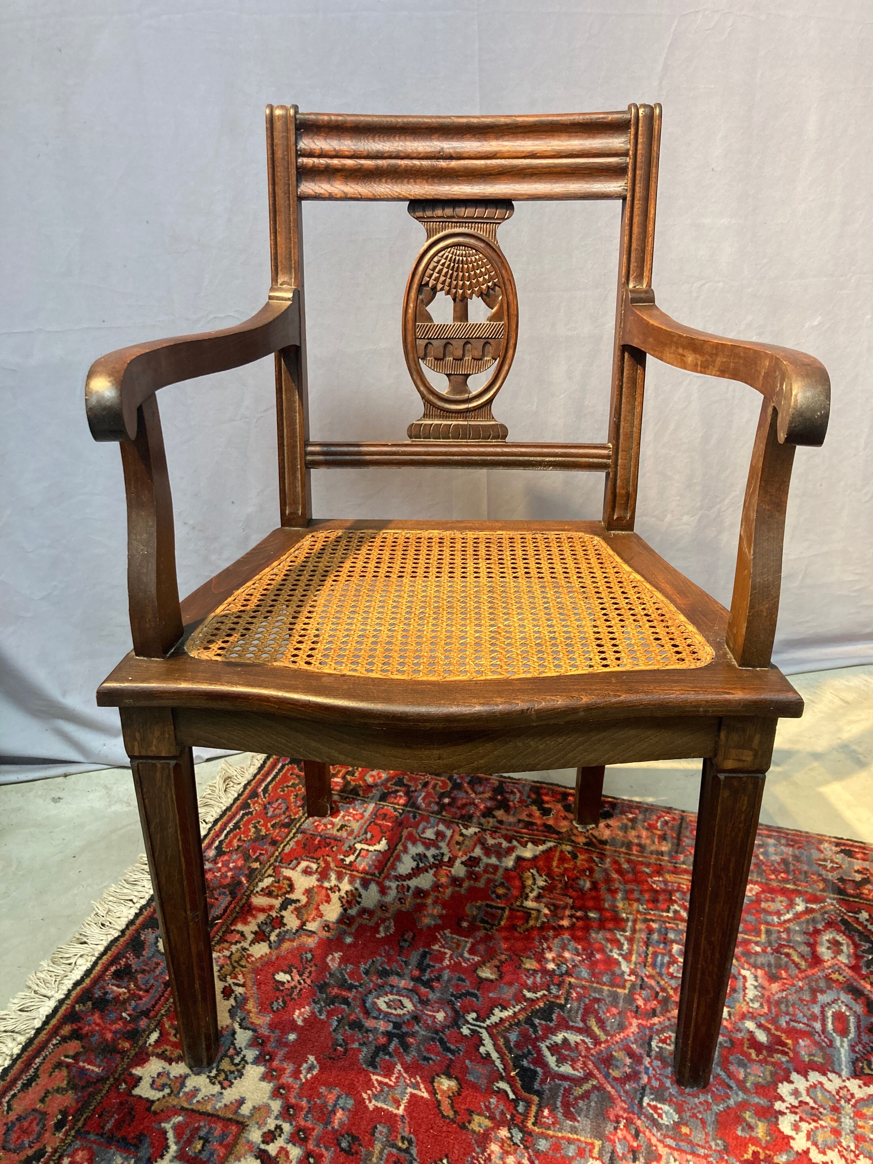 Set of two chairs canned