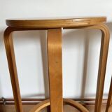2 Bar stools