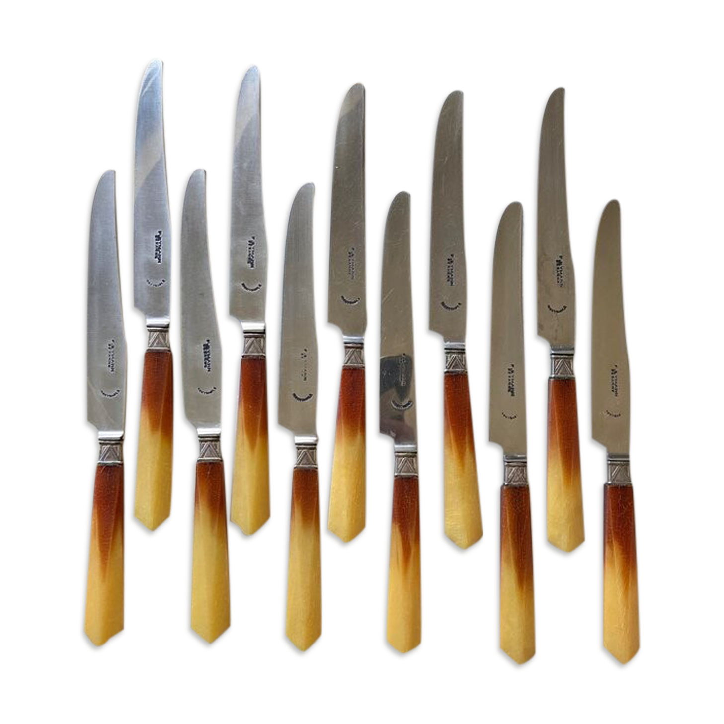 11 amber knives