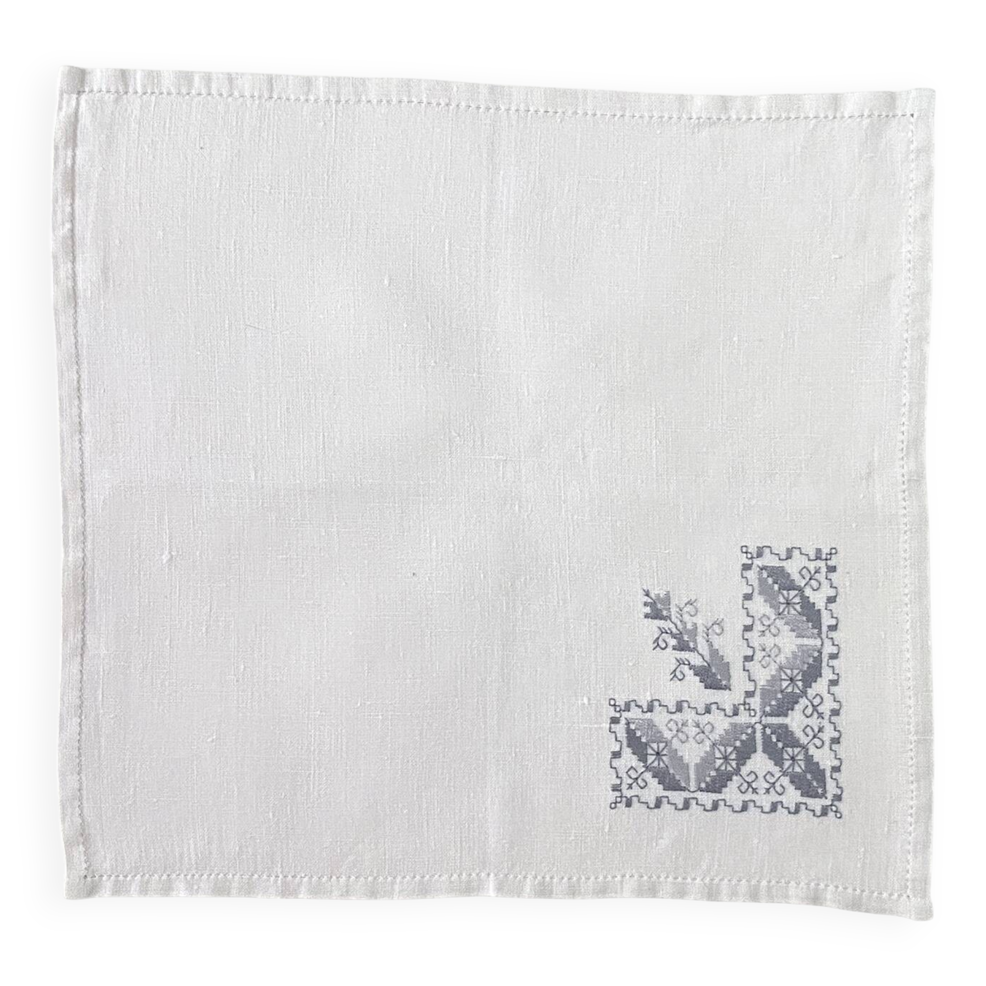 Nappe brodée avec 12 serviettes assorties