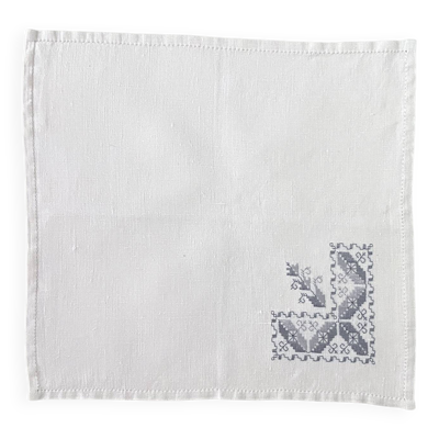 Nappe brodée avec 12 serviettes assorties