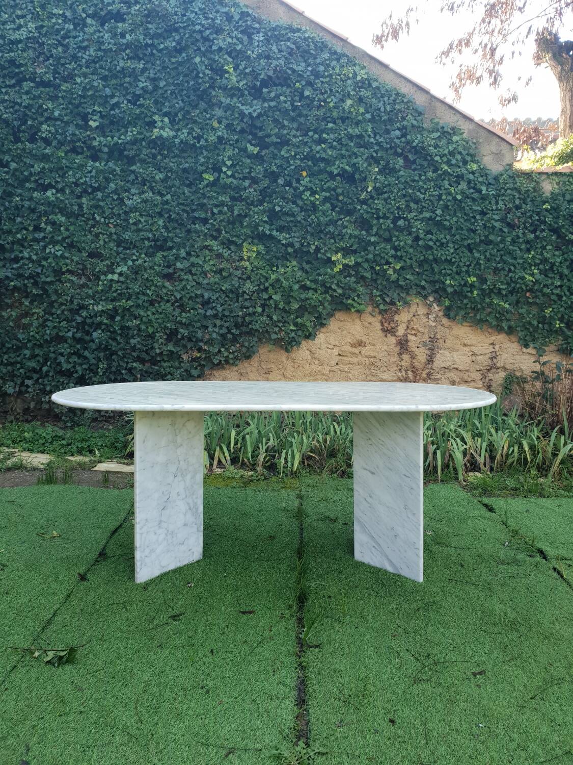 Marble dining table 1980