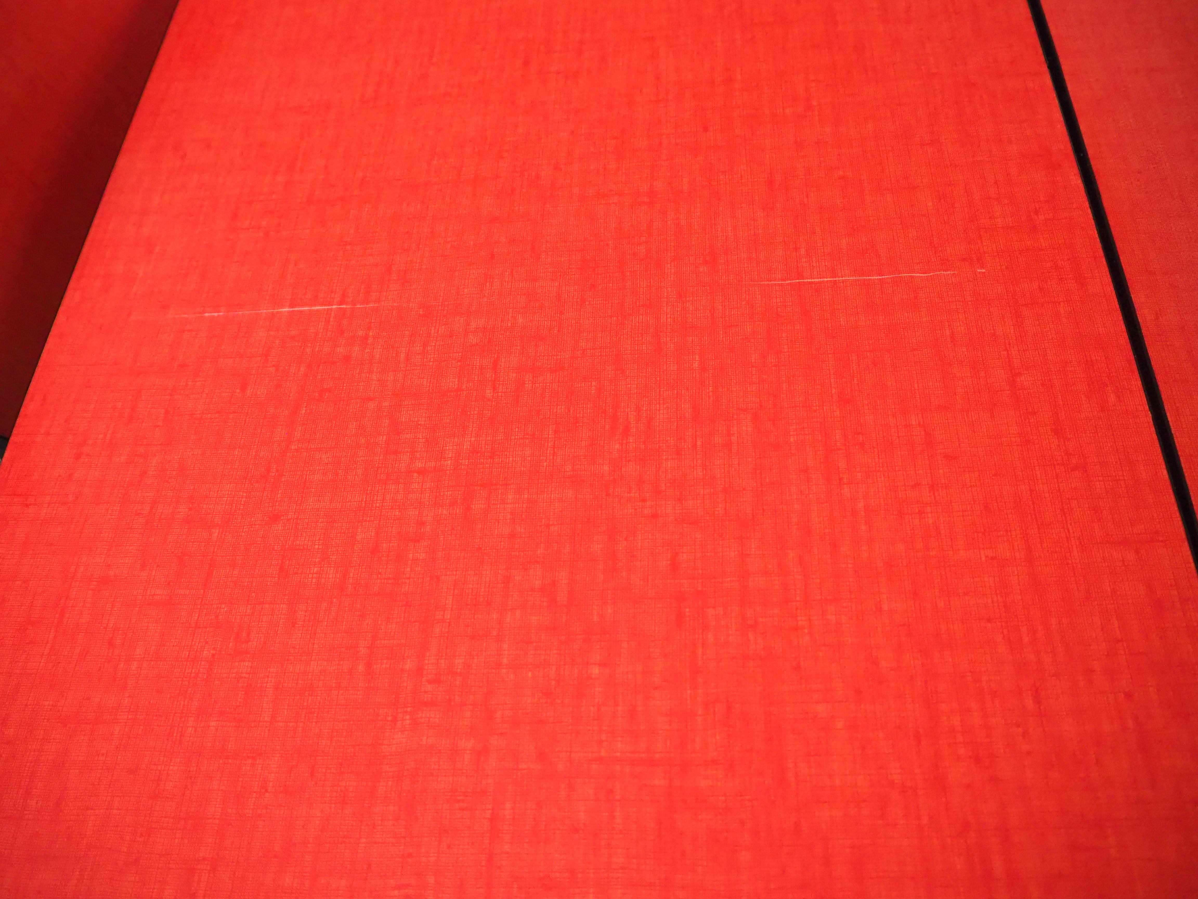 TABLE with two Italian EXTENSIONS and its 6 vintage CHAIRS of the 1970s in red color