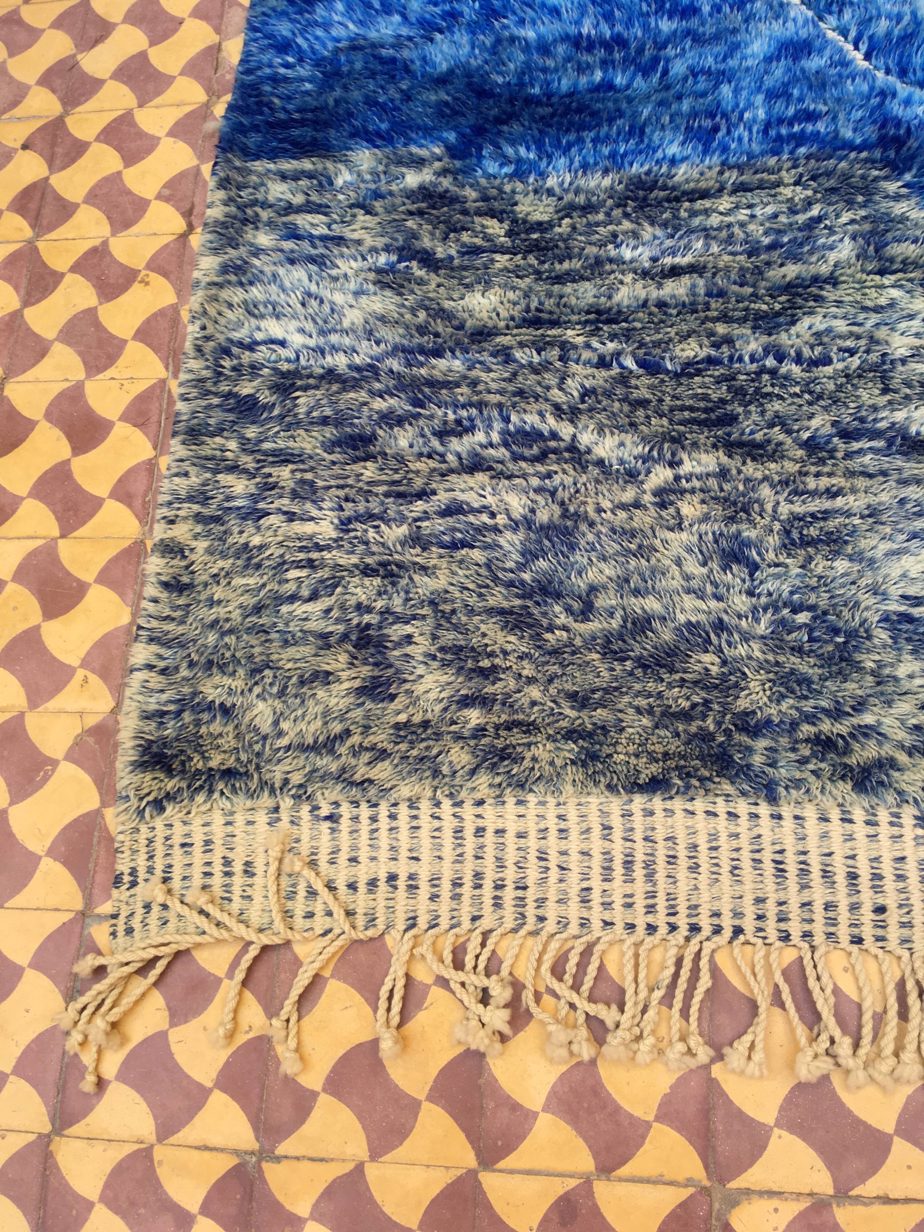 Mrirt rug 300 x 200 cm