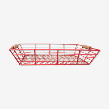 Red metal basket - wooden handles