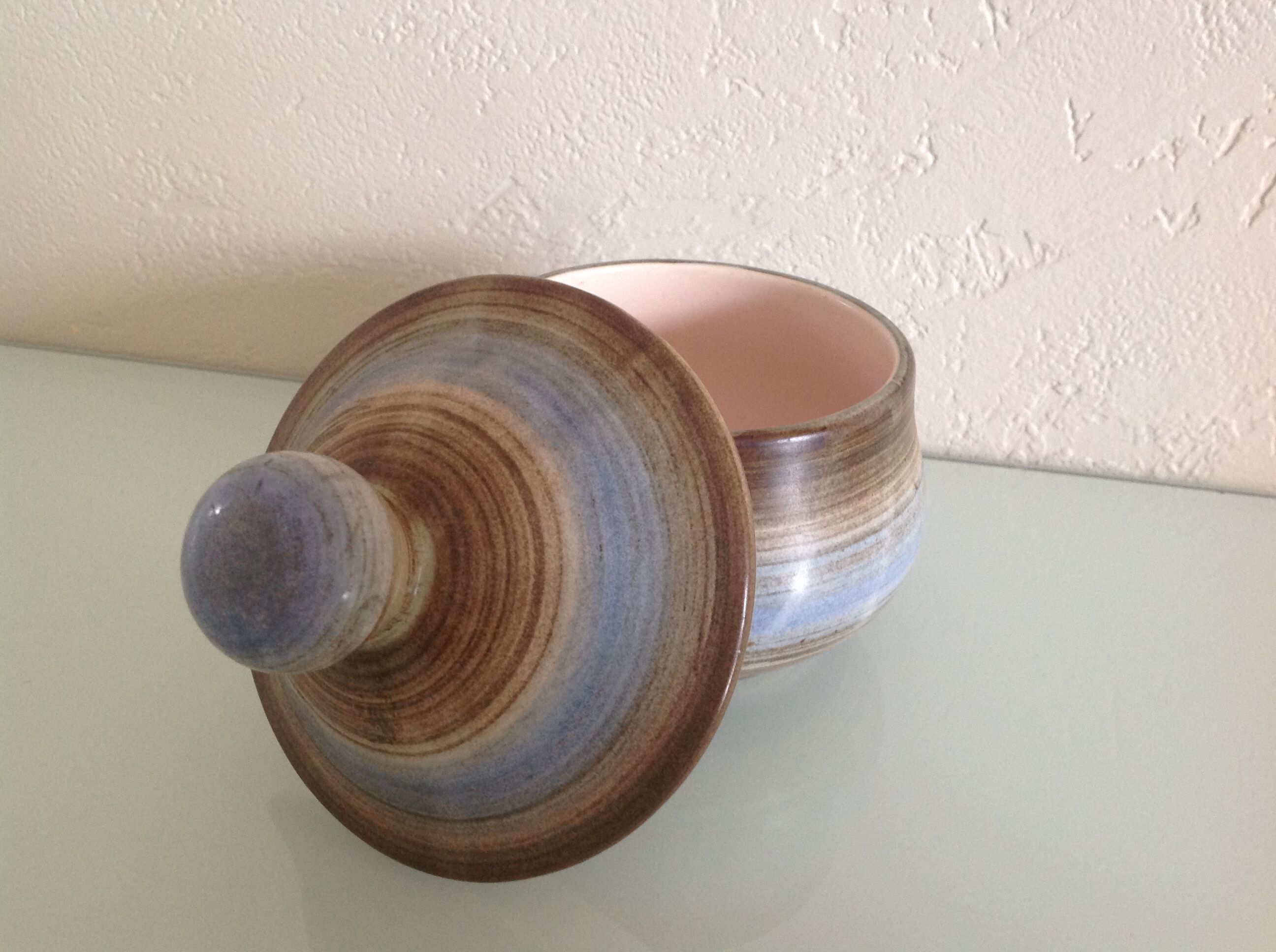 Longchamp earthenware pot from the 60s and 70s
