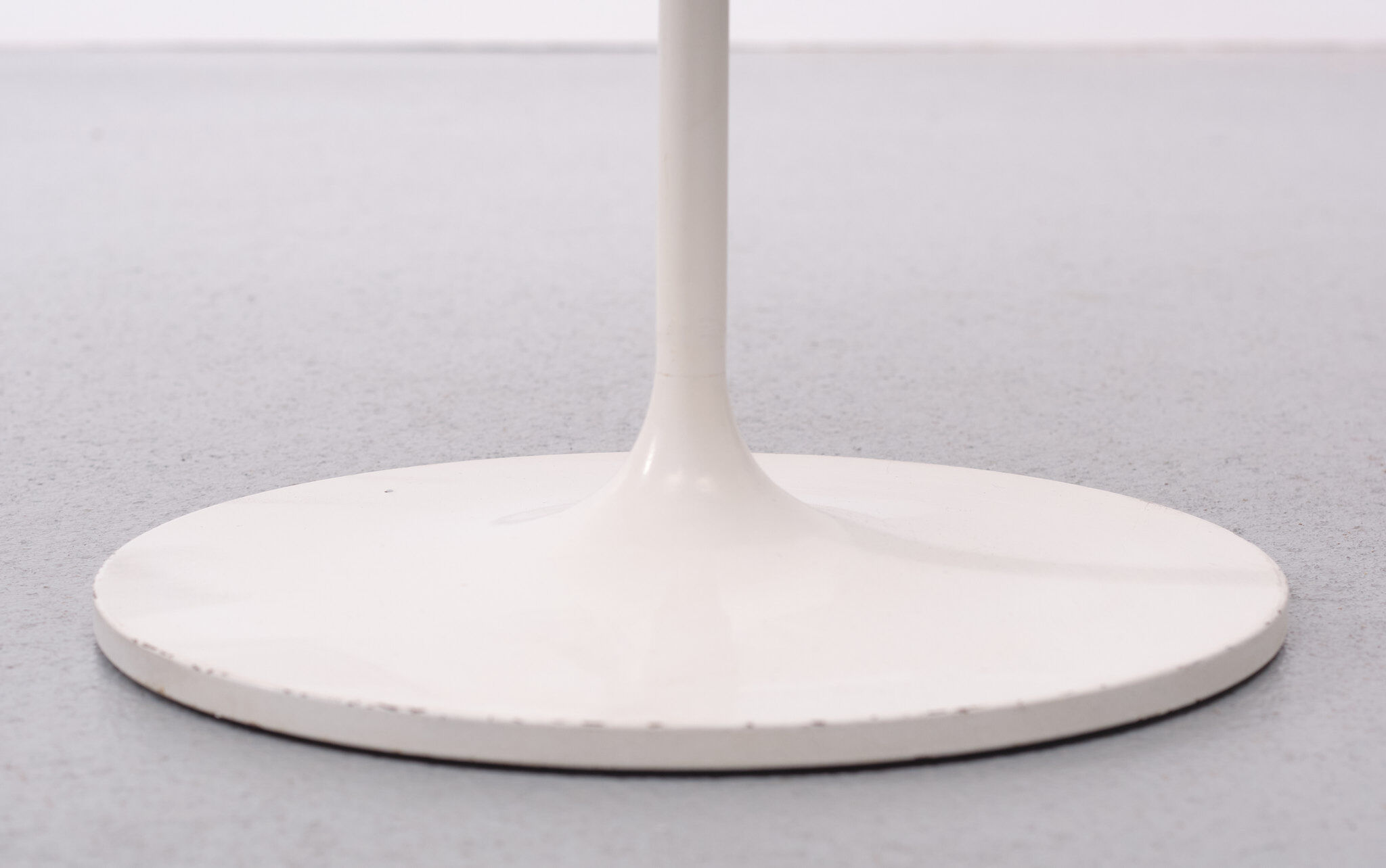 Vintage tulip side table 1960 scandinavian