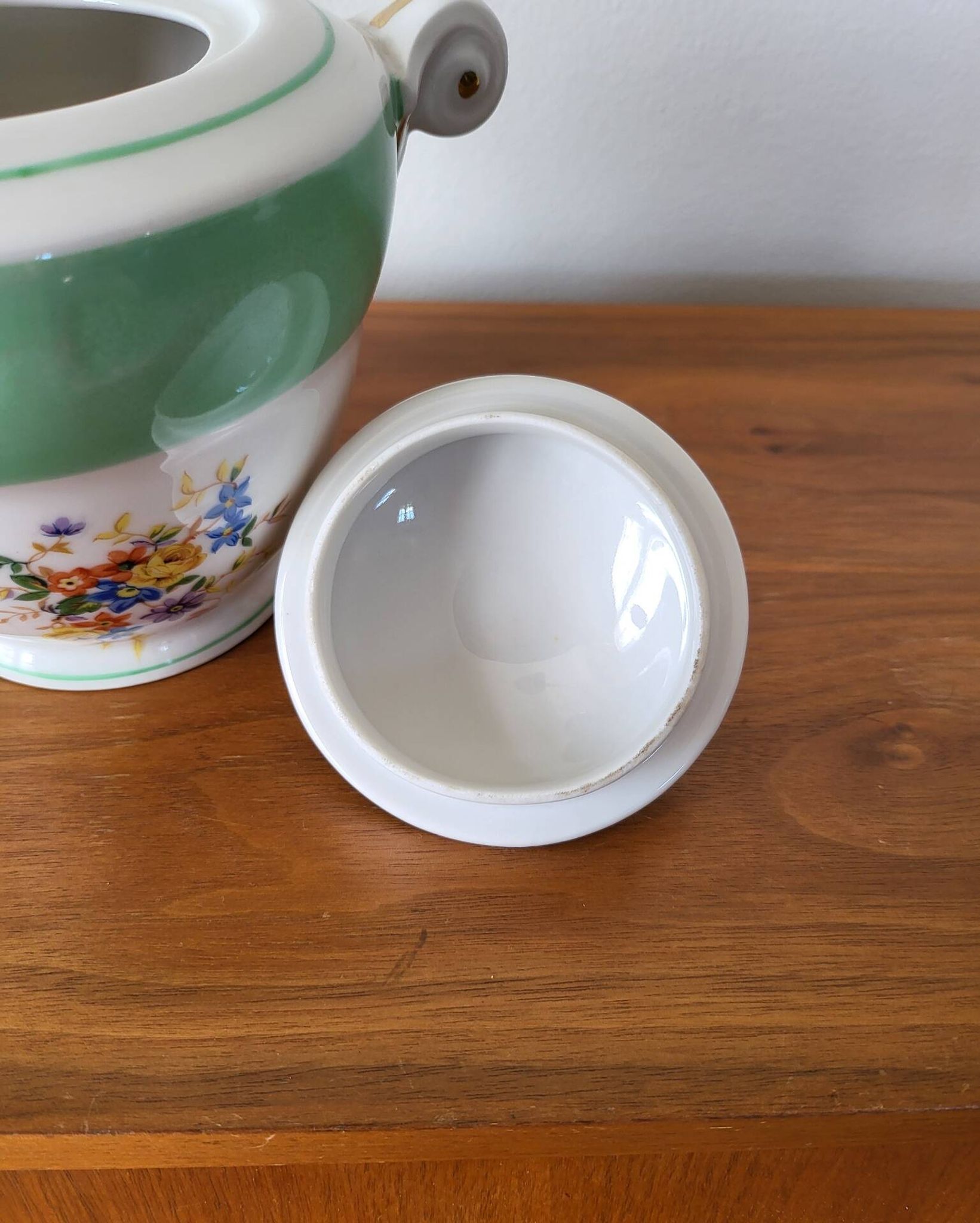 Covered pot, Limoges porcelain sugar bowl