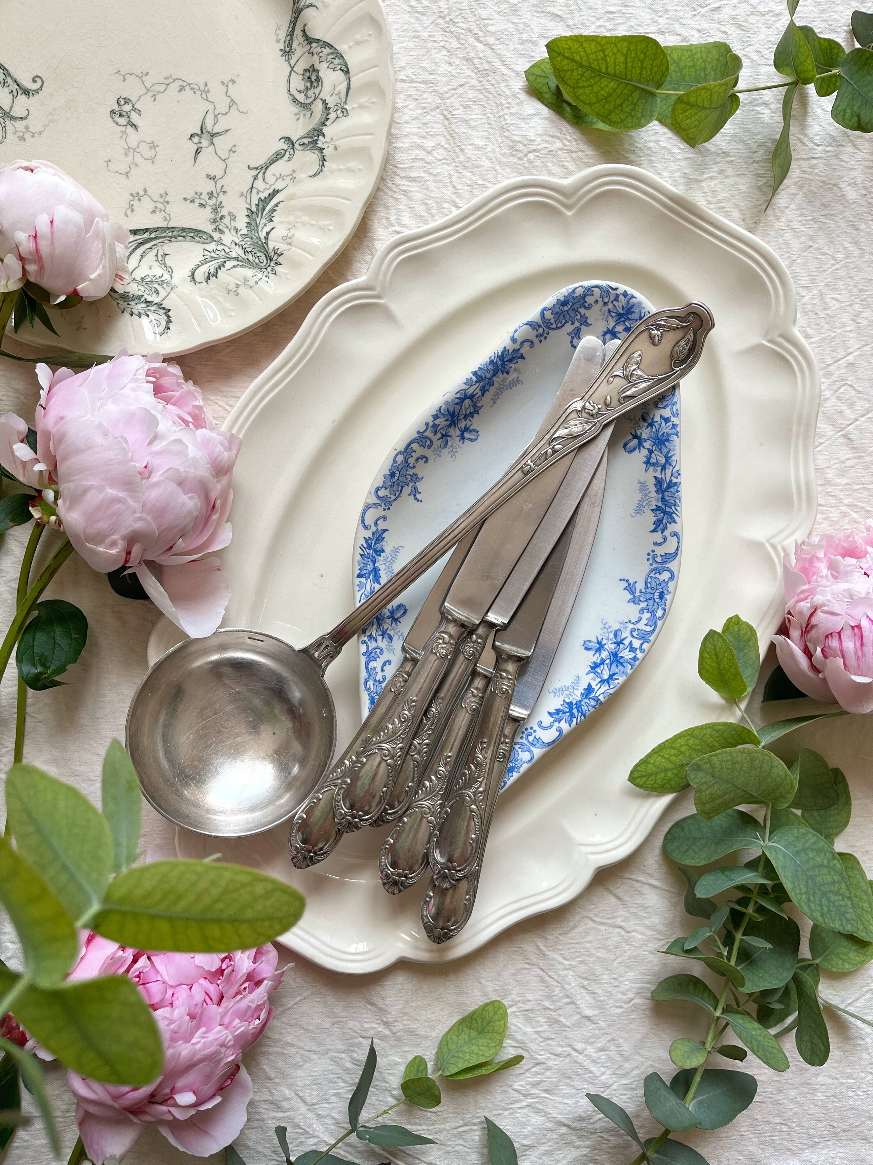 Iron clay dish "Campanule" Saint Amand and Hamage