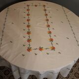 Nappe " Fleurie " brodée main et ses 12 serviettes années 80