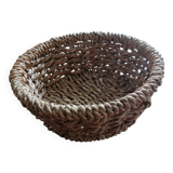 Woven round basket
