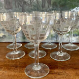 6 wine glasses