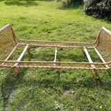 Rattan bed