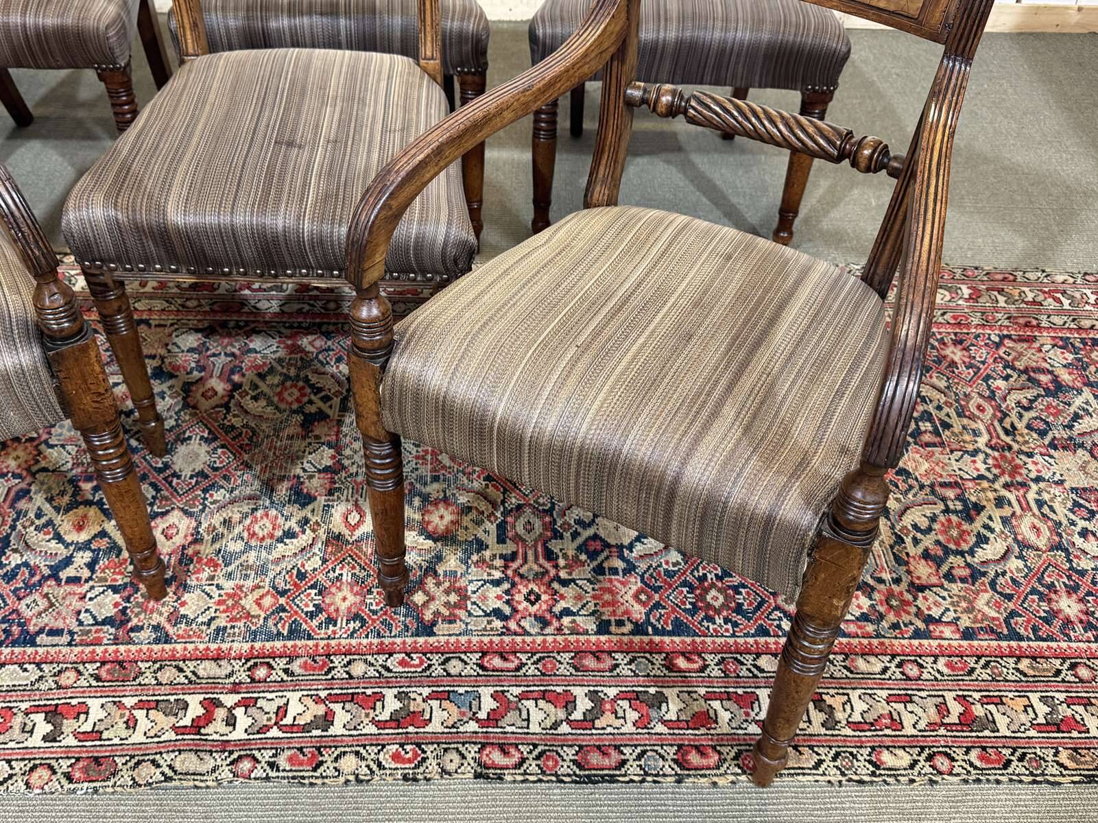 Série de 4 chaises + 2 fauteuils anglais en acajou fin XIXème