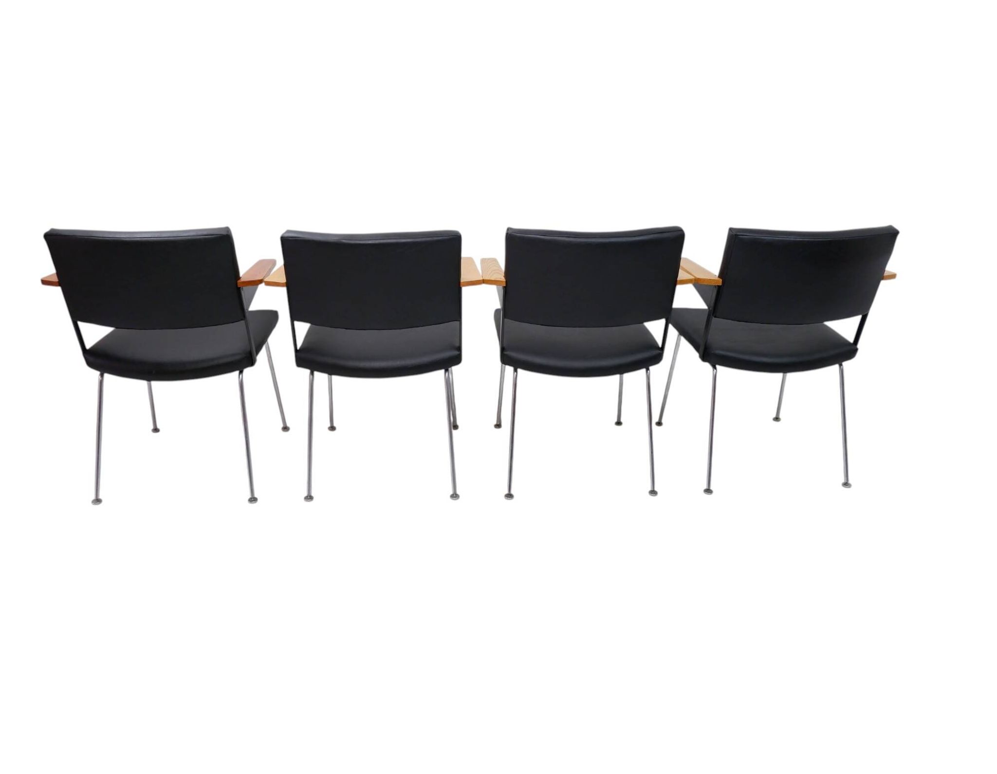 Set of 4 arm chairs by A. Cordemeyer for Gispen
