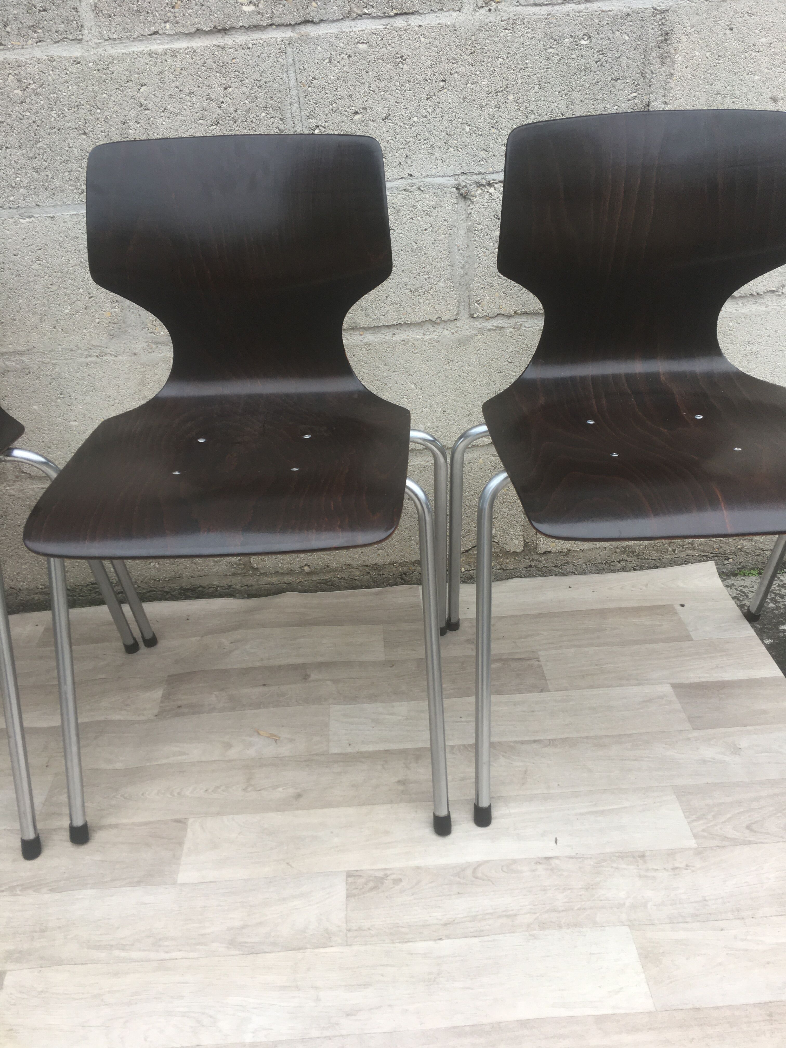 Set of 4 vintage chairs and Flottoto design