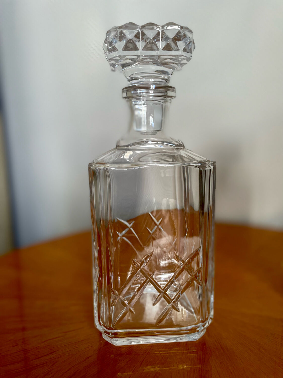 Glass crystal whisky decanter