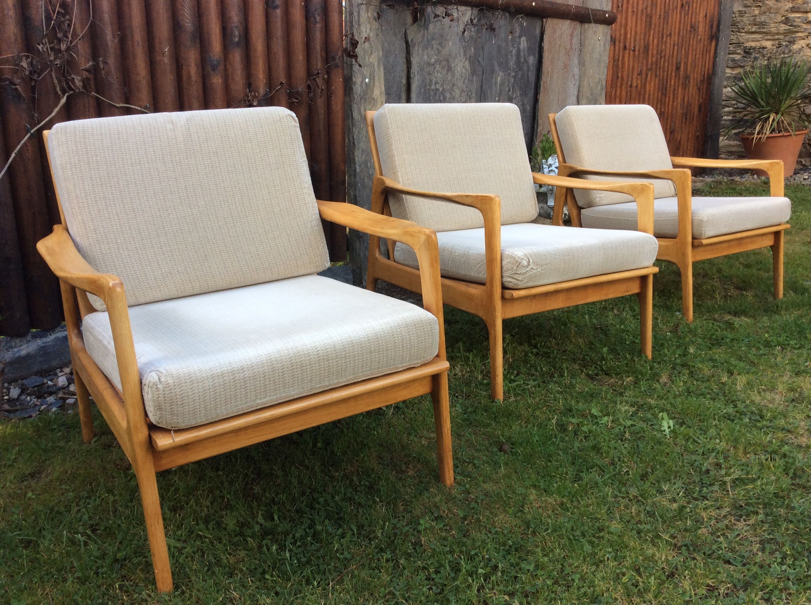 Vintage Scandinavian bench and armchairs of 4 pieces, 1 bench and 3 armchairs.