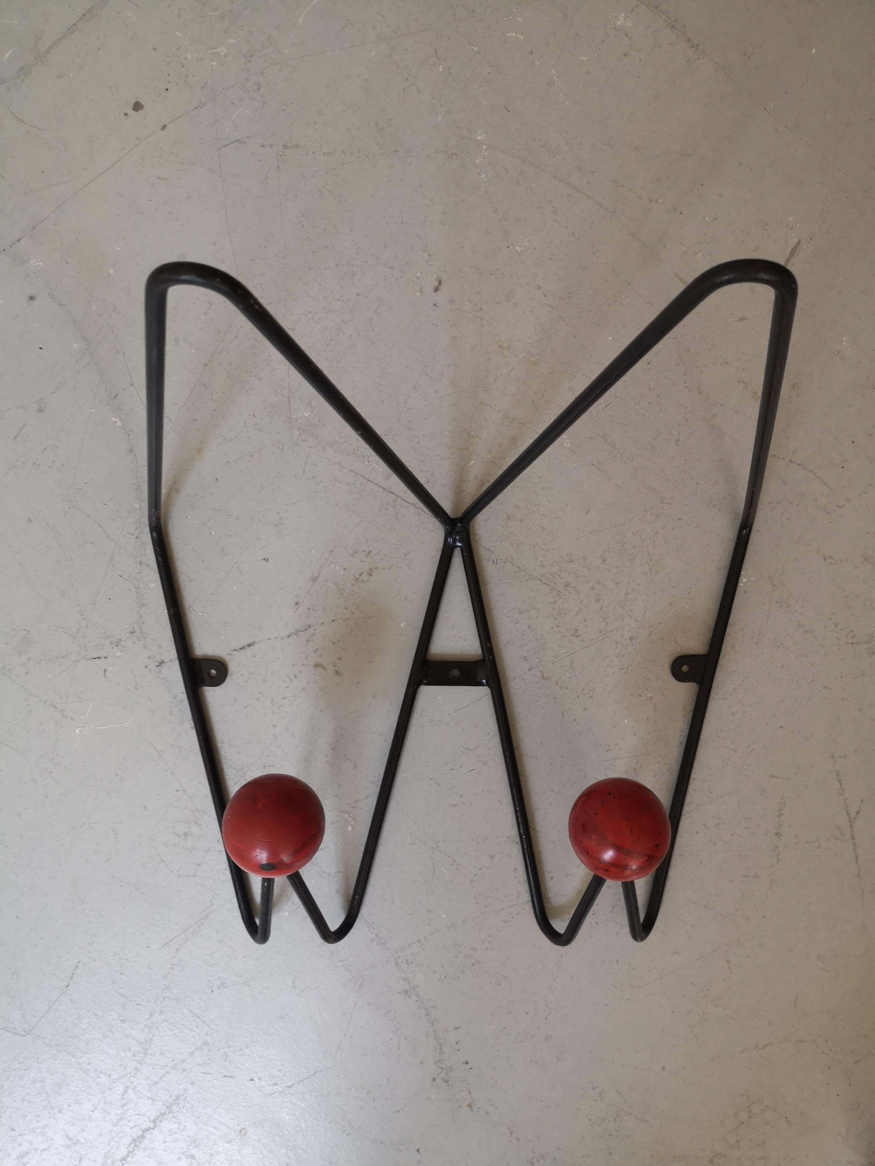 black metal wall coat rack Roger Feraud, 1960 - 1970