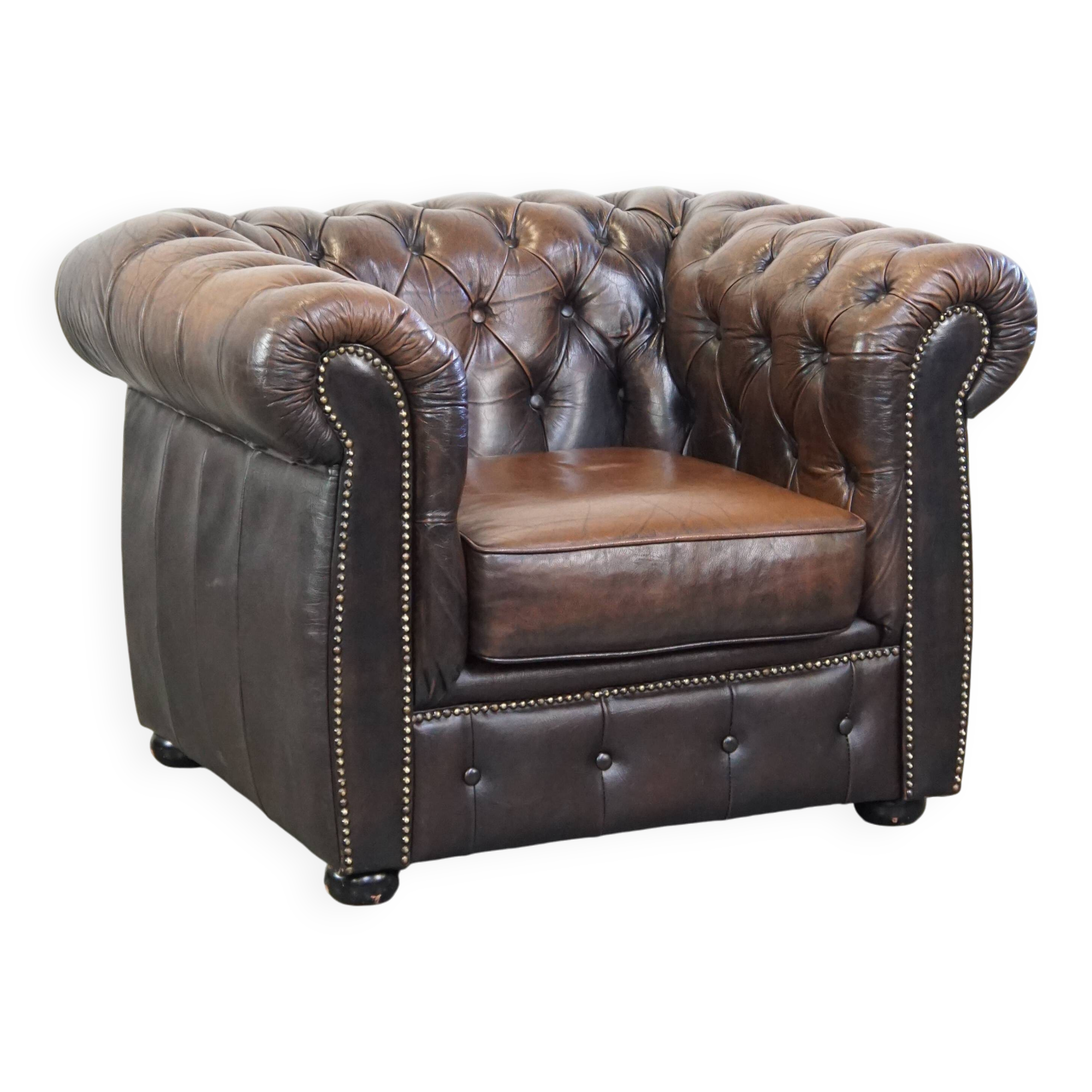 English Chesterfield armchair in sheepskin