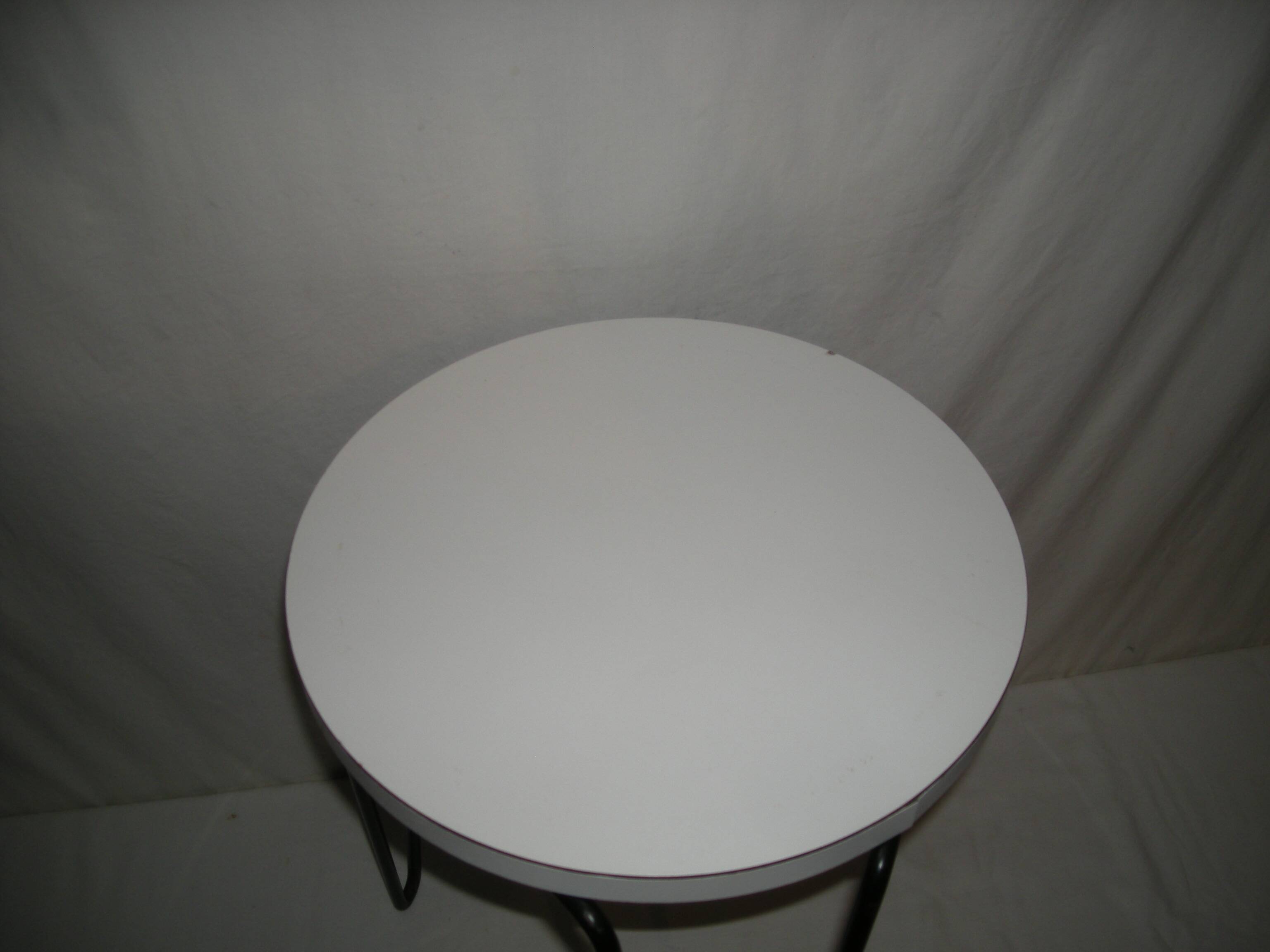 Tripod stool - Florence Knoll - Hairpin model 75 from the 1950s