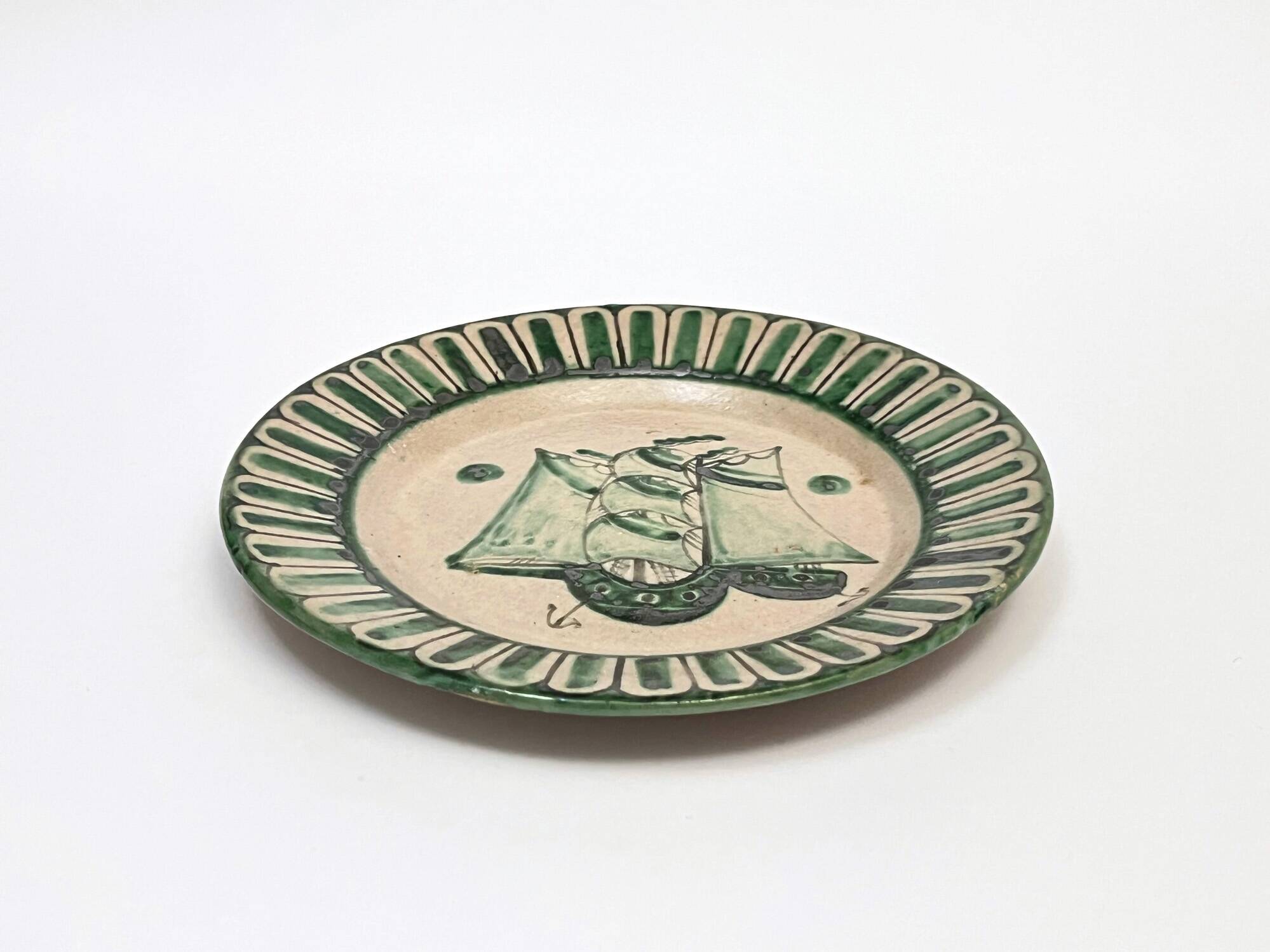 4 Vietri plates decorated by Fabbrica Ceramica Avallone, 1930s