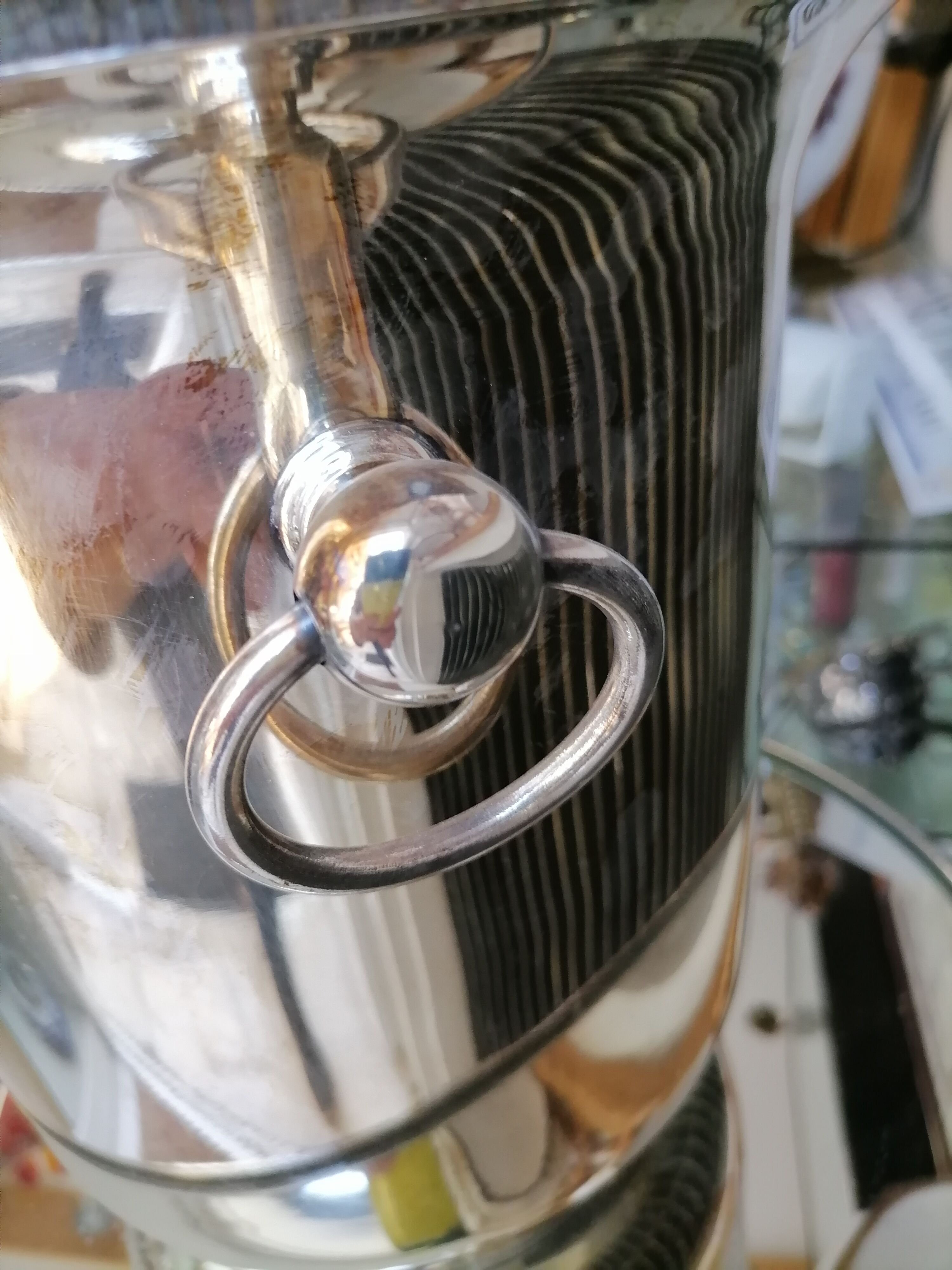 Silver metal champagne bucket