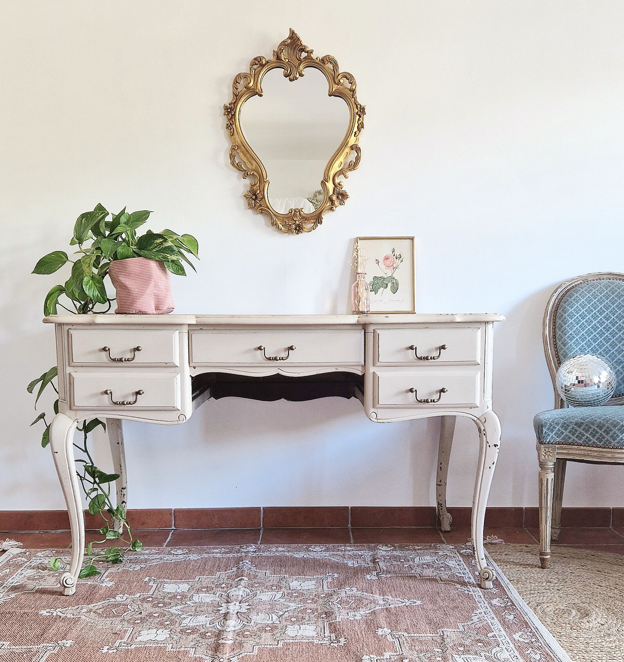 Old Louis XV office