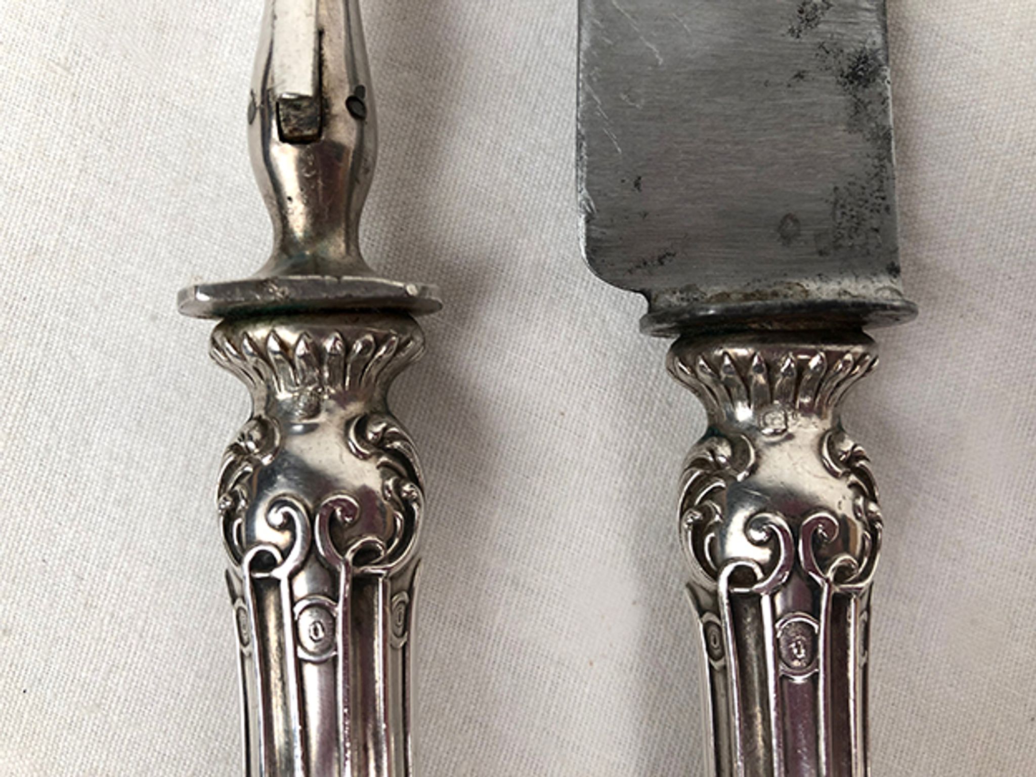 Leg service cutlery, silver punch Minerva