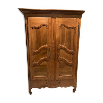 Armoire de valet en noyer