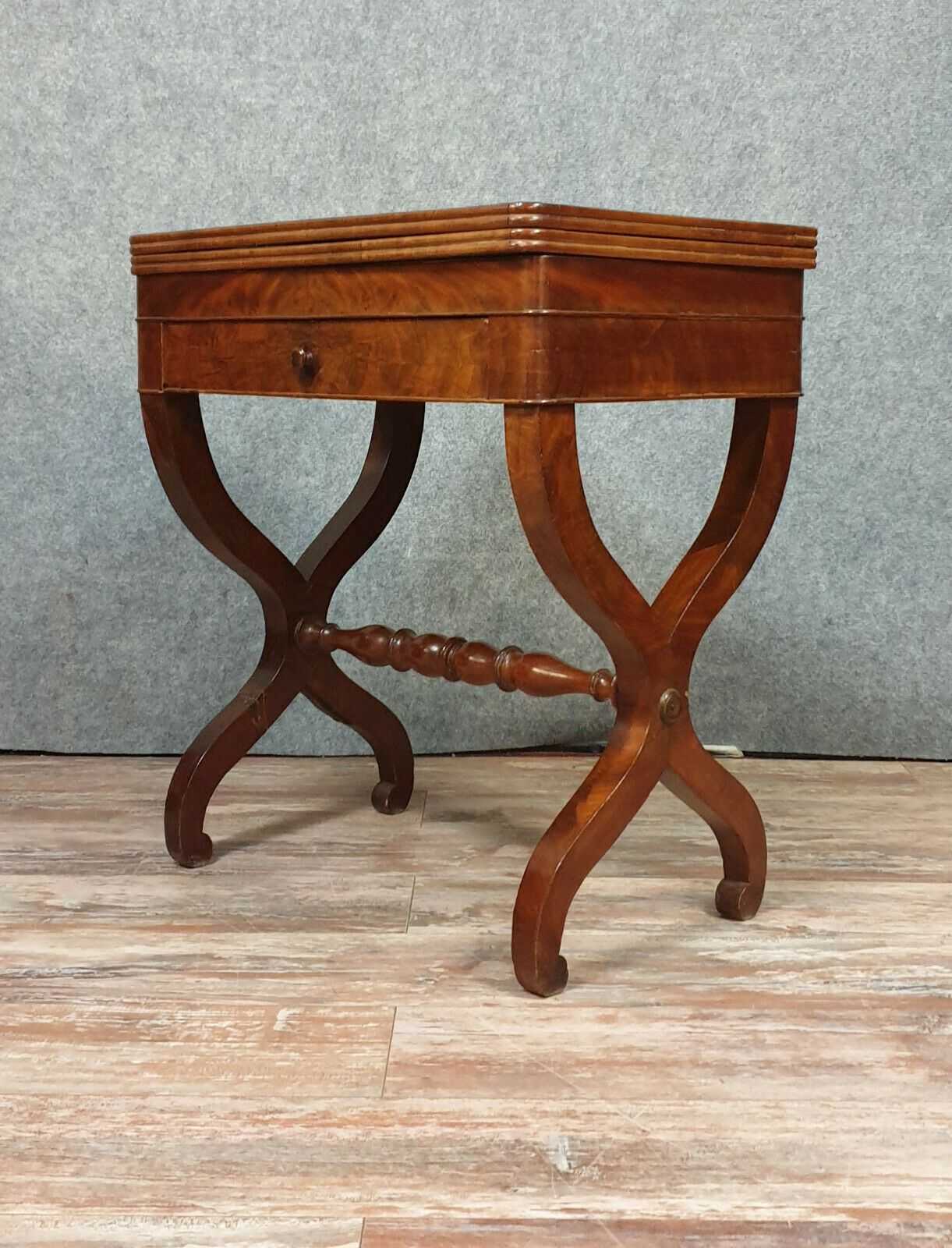 Table a games empire era, mahogany restoration around 1810