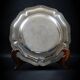 Round silver-plated metal plate with a scalloped edge – frieze of gadroons.