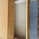 Chest of drawers with spindle feet