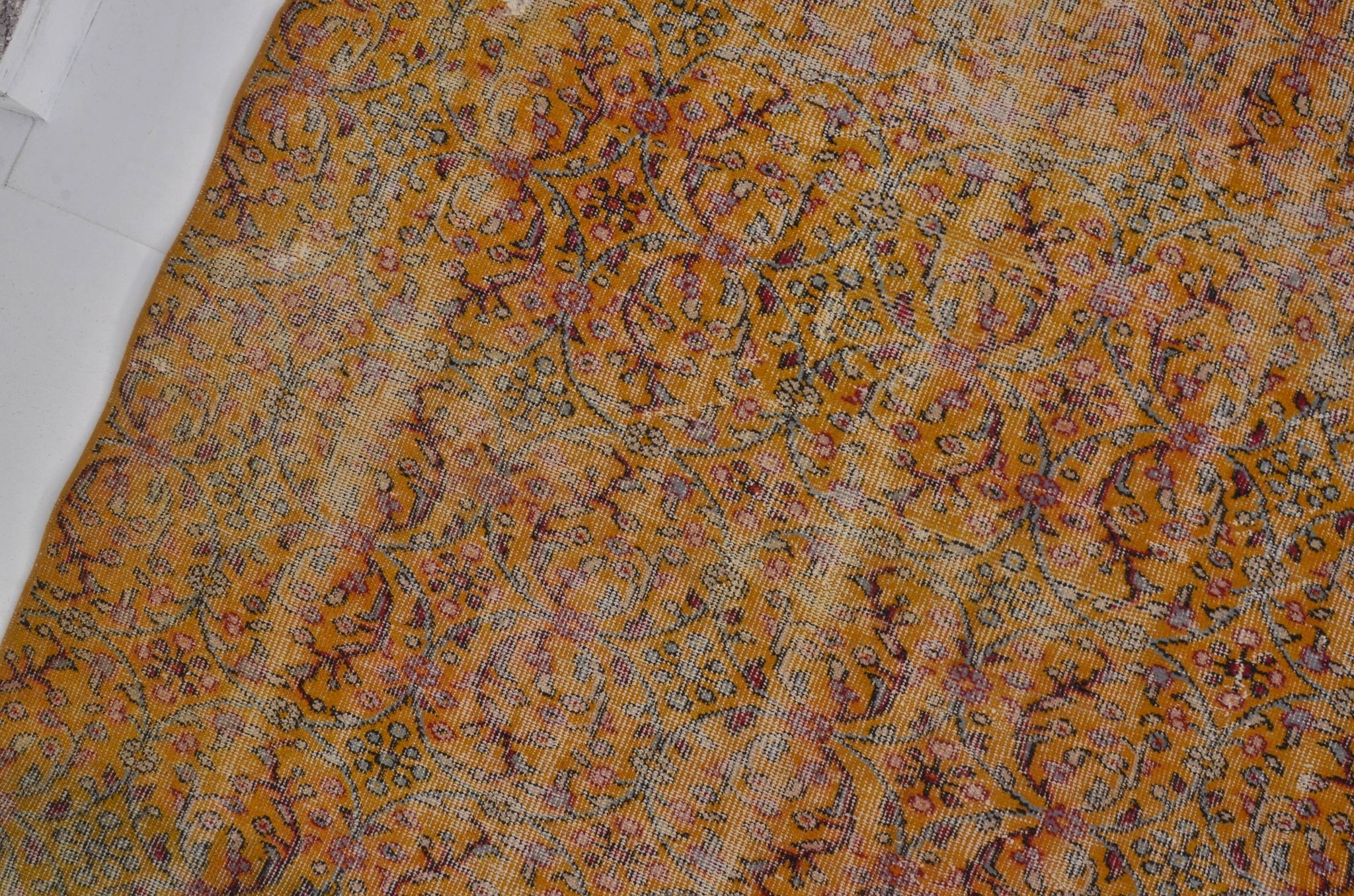 Tapis tribal orange