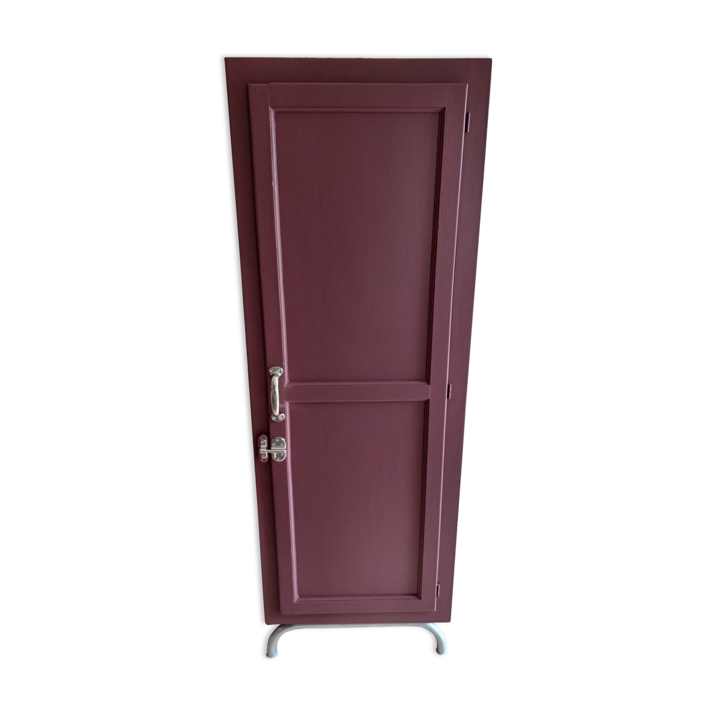 Vintage boarding cabinet