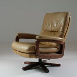 Leather lounge chair by André Vandenbeuck