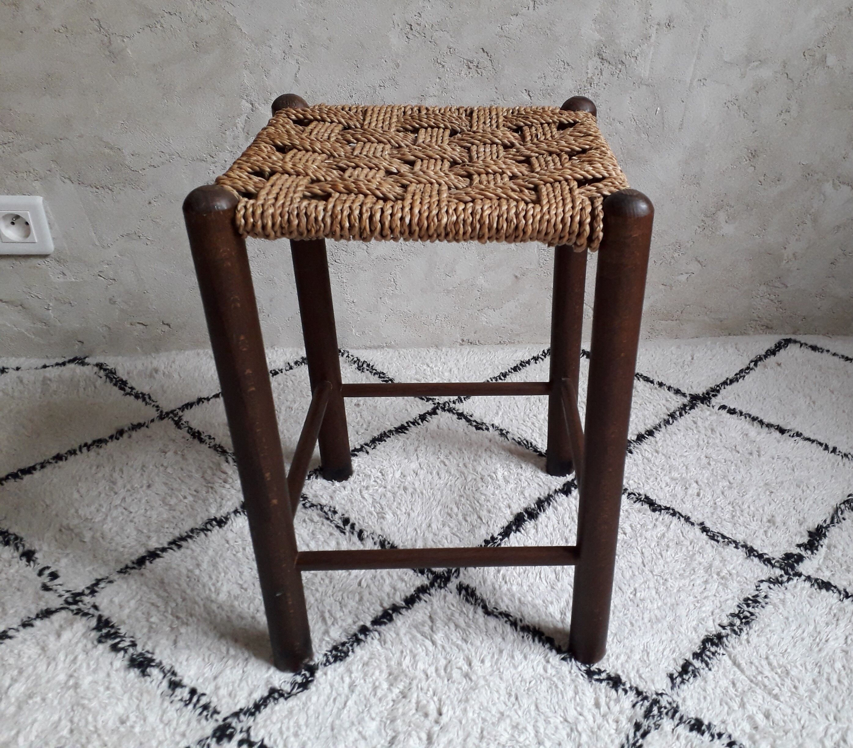 Rope stool