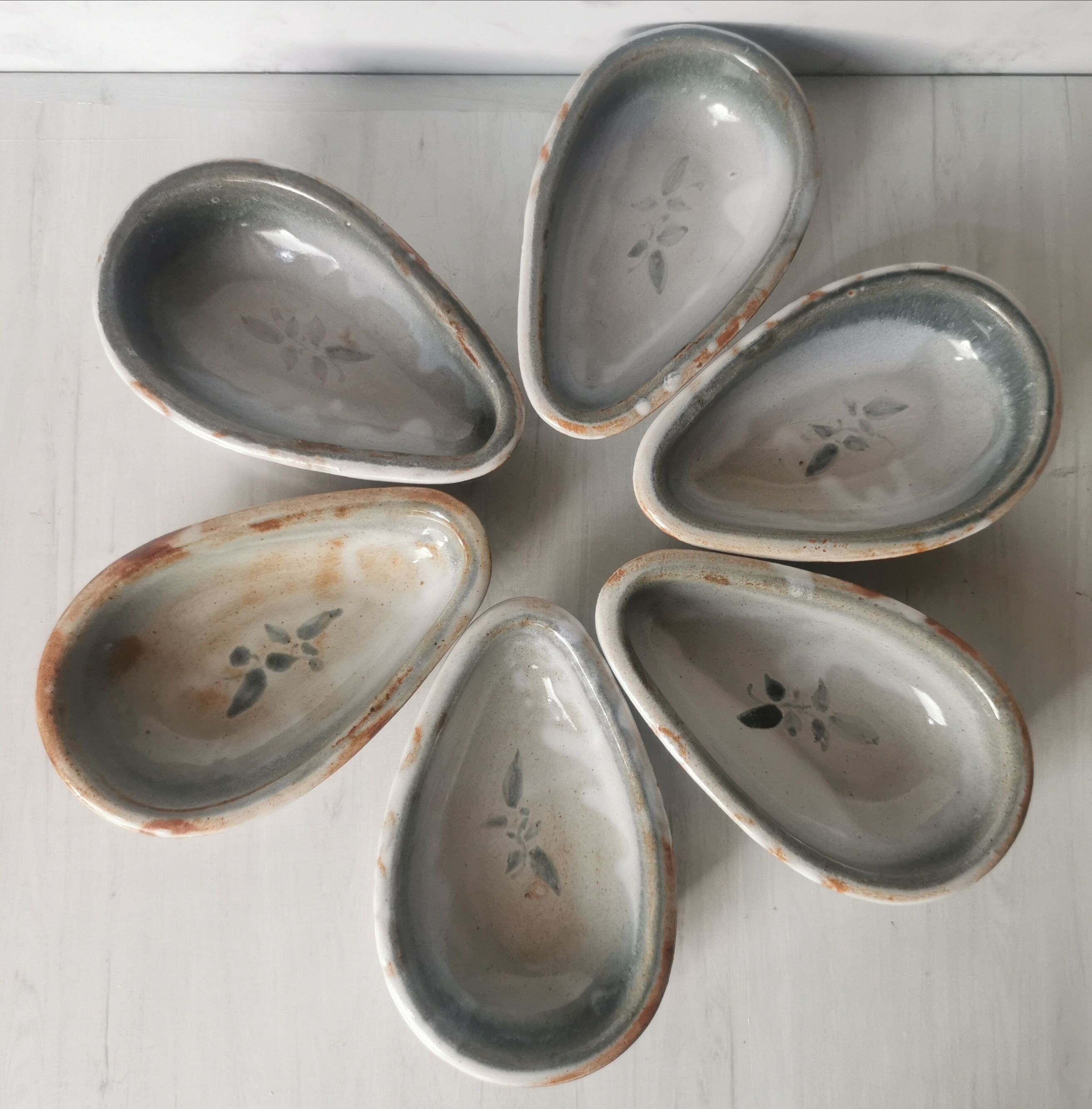 Glazed sandstone avocado cups ponce sur loir